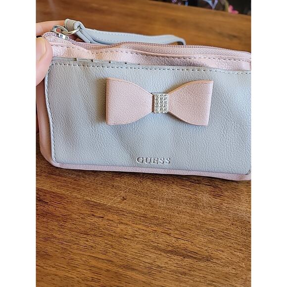 Guess Pink Gray Wristlet Wallet Bow Rhinsetone - Picture 4 of 7